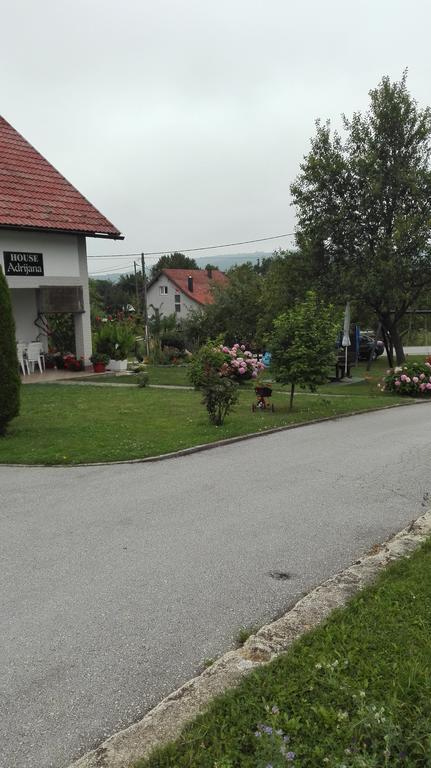 Guest House Adrijana Seliste Dreznicko Exterior photo