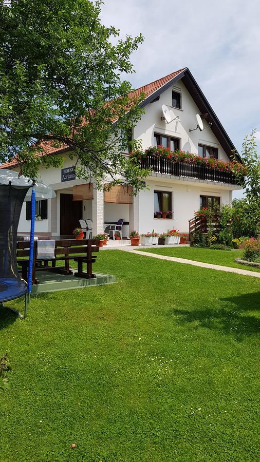 Guest House Adrijana Seliste Dreznicko Exterior photo